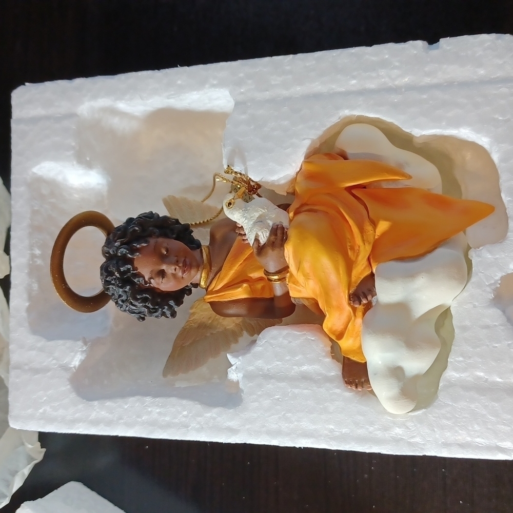 Retired Thomas Blackshear's peace on Earth ornament